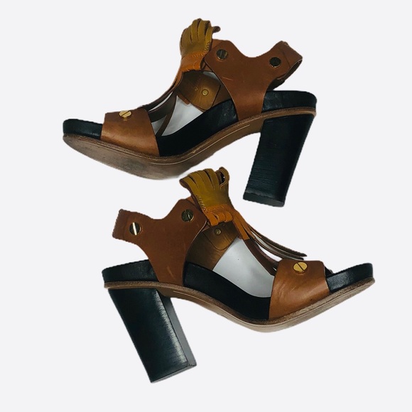 Chloe Kiltie Block Heel Sandals in brown tan orang - Picture 2 of 8